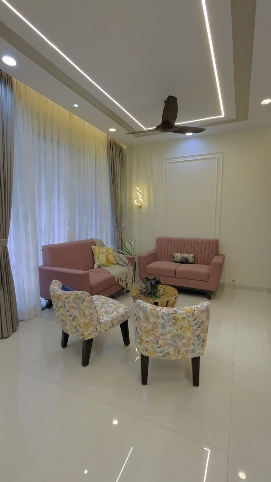 Living Room in a Bavdhan, Pune home by Divya Jain Interiors