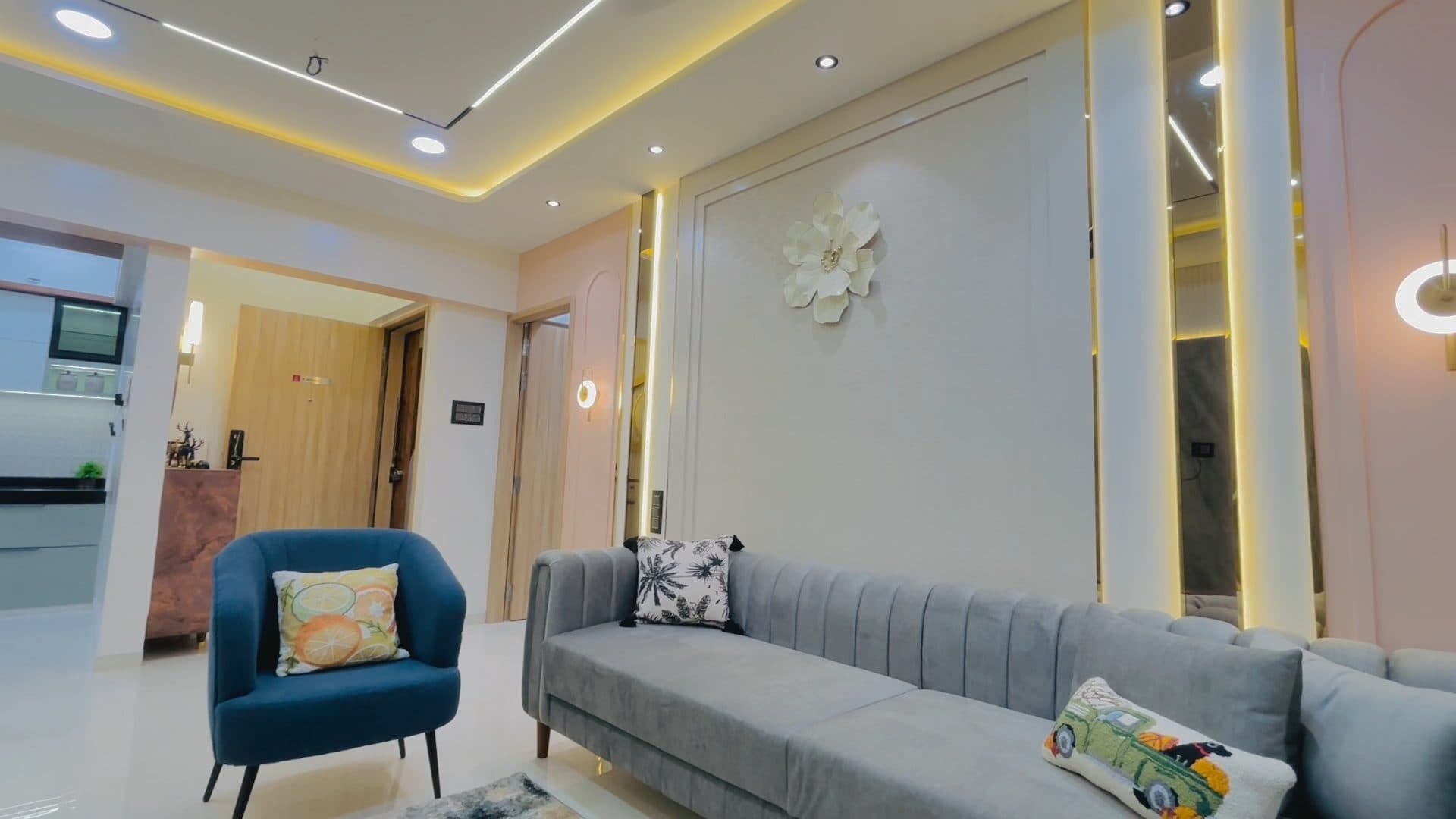 Living Room in a Kalyani Nagar, Pune home by Divya Jain Interiors