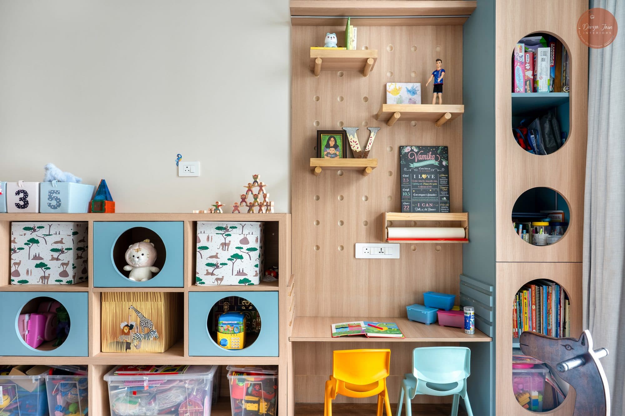 Children's Room in a Kharadi, Pune home by Divya Jain Interiors